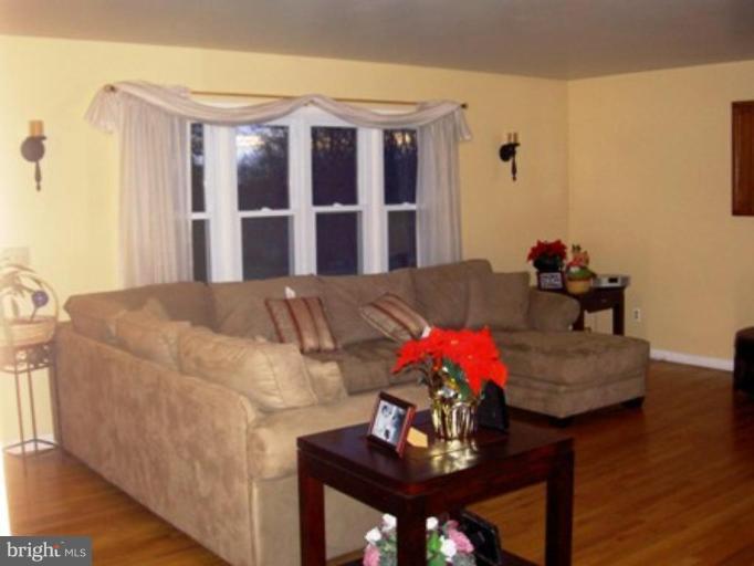 367 Mc Grady Road Rising Sun, MD 21911 - Photo 9 of 23 Living Room