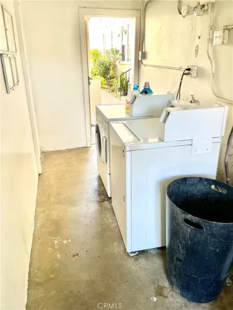 $1,900 | 5427 Dairy Avenue, Long Beach, CA 90805