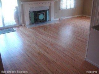 980 Sandhurst Road Bloomfield Hills, MI 48302 - Photo 12 of 18 Family room