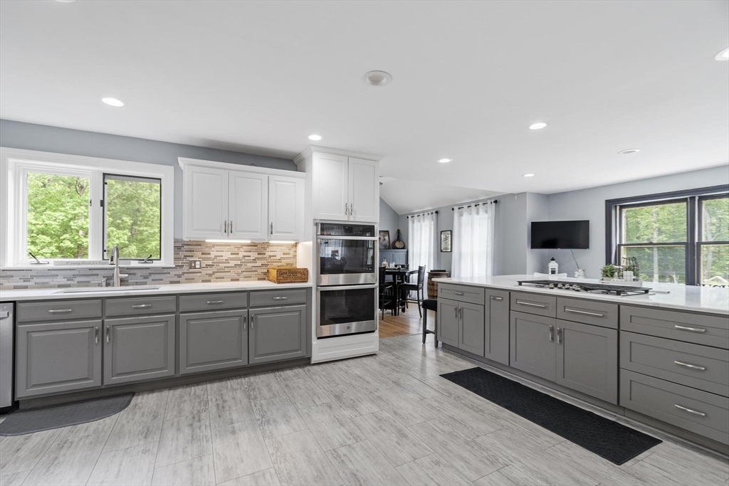 79 Tyler Road Townsend, MA 01469 - Photo 20 of 42