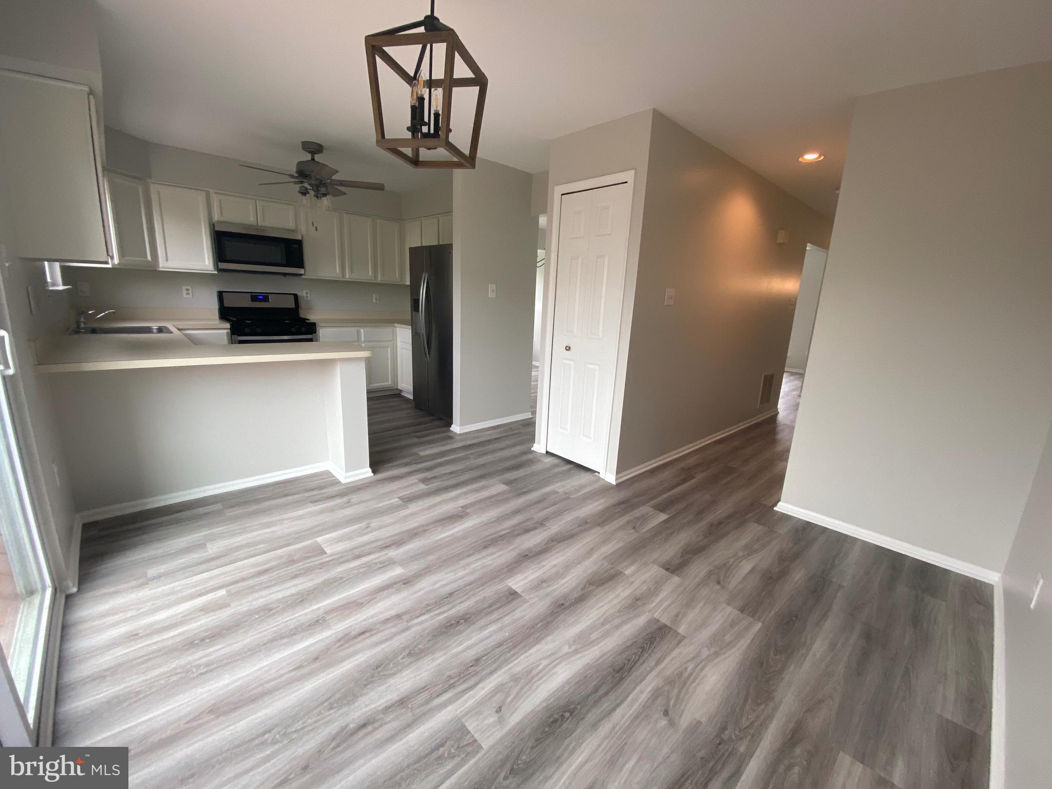2450 Winding Ridge Road Odenton, MD 21113 - Photo 16 of 40 Breakfast Room with Deck access