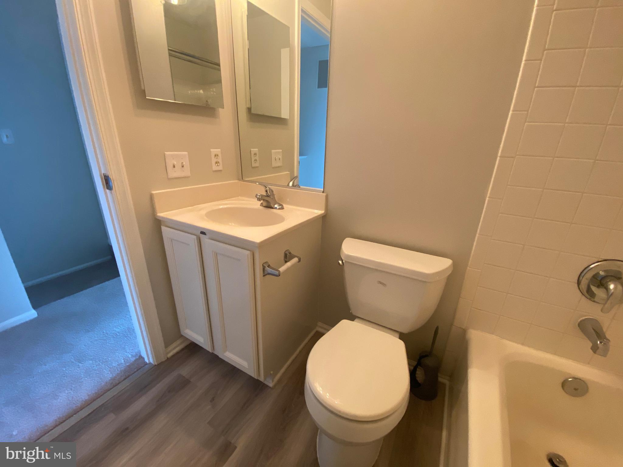2450 Winding Ridge Road Odenton, MD 21113 - Photo 31 of 40 Upper level Full Bath