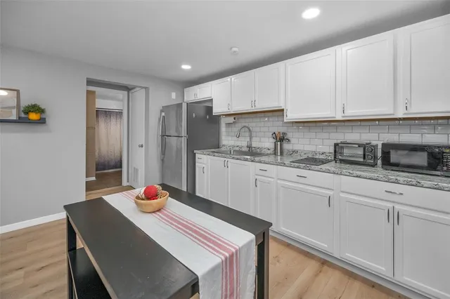 $459,900 | 613 Valley Hill Drive, Brandon, FL 33510