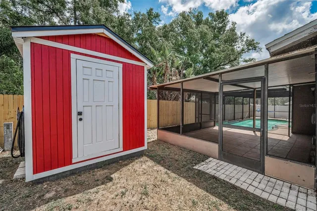 $459,900 | 613 Valley Hill Drive, Brandon, FL 33510