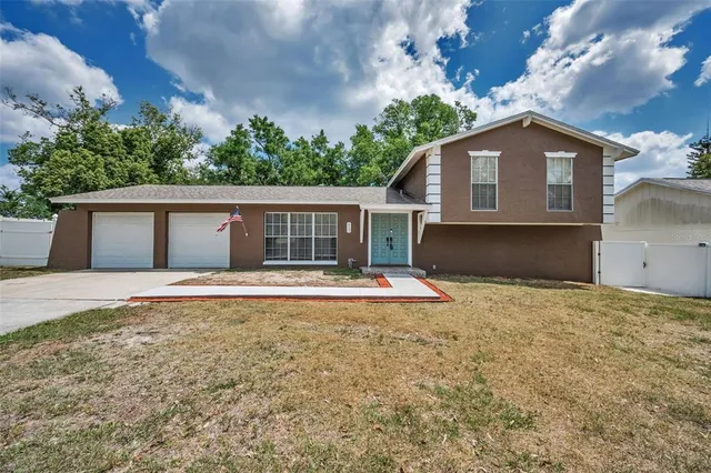 $459,900 | 613 Valley Hill Drive, Brandon, FL 33510