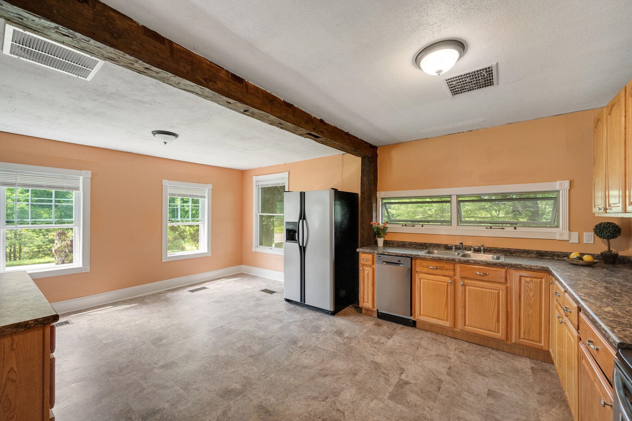 4648 Fairfield Road Fletcher, VT 05448 - Photo 13 of 39