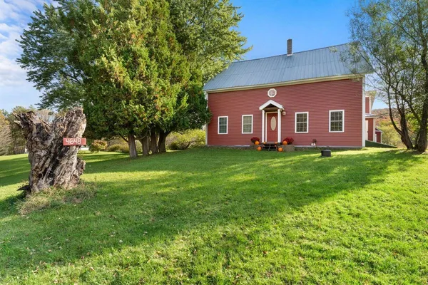 $338,000 | 4648 Fairfield Road, Fletcher, VT 05448