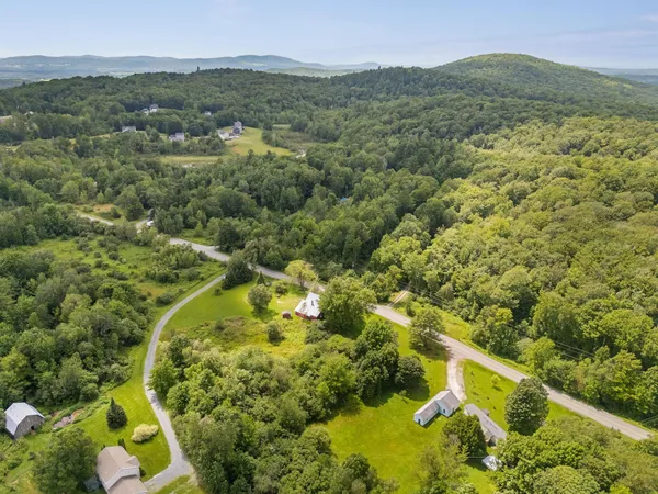 $338,000 | 4648 Fairfield Road, Fletcher, VT 05448