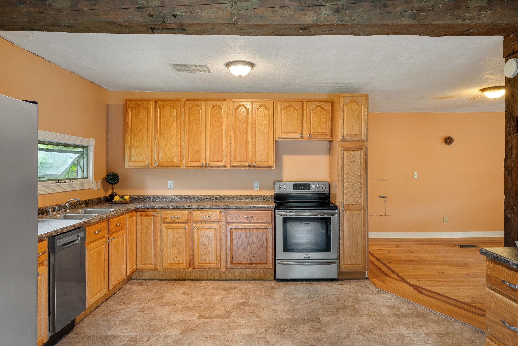 4648 Fairfield Road Fletcher, VT 05448 - Photo 4 of 39