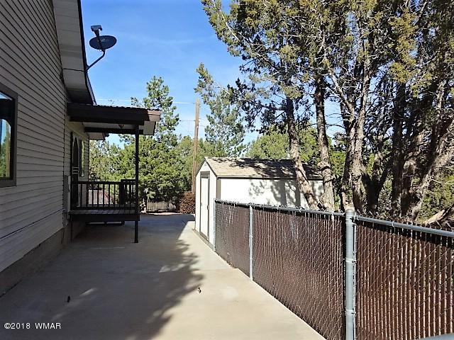 8466 Ridge Drive Show Low, AZ 85901 - Photo 47 of 64 Gallery Image 47