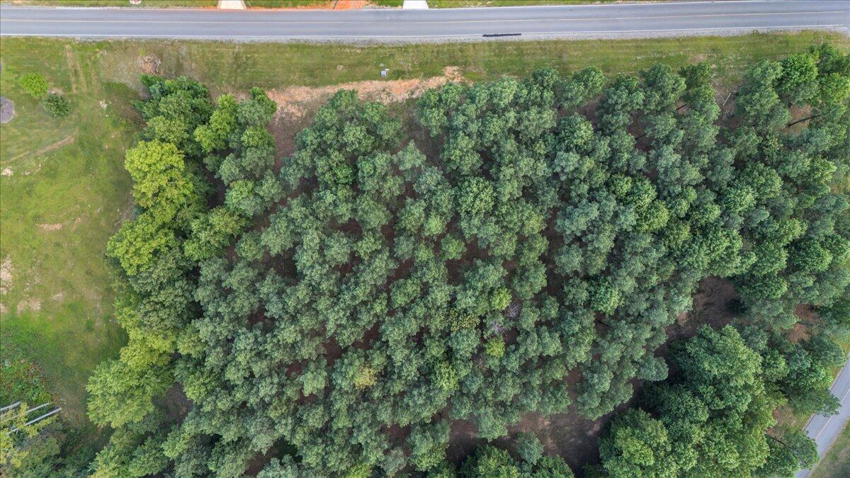1711 Raulston Fls Road, Unit SV229&230 Jasper, TN 37347 - Photo 27 of 29 05-DJI_20250902180312_0084_D