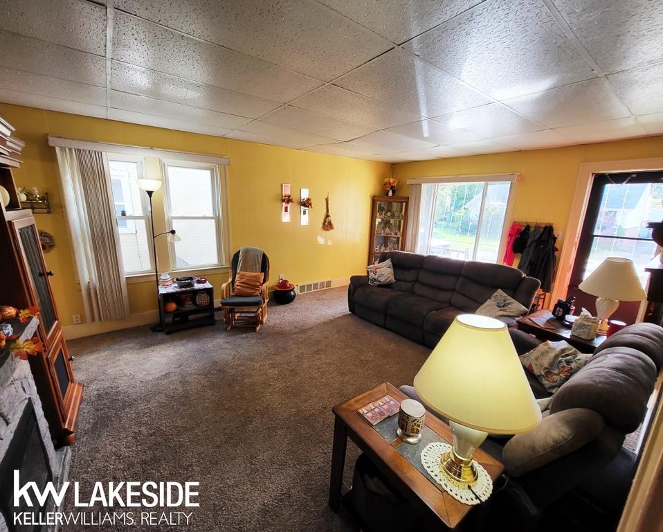 7281 Standard Street Center Line, MI 48015 - Photo 6 of 27
