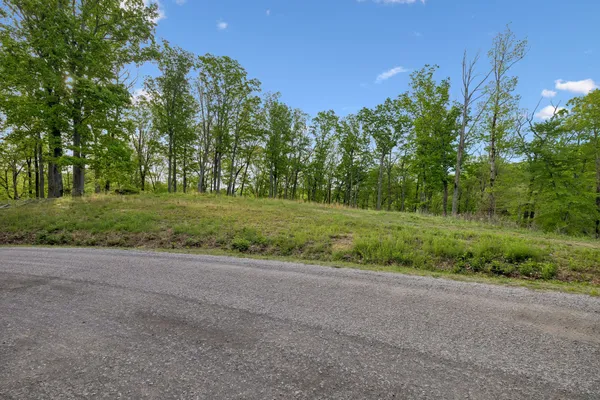 $2,300,000 | 7646 Chipmunk Lane, Nashville, TN 37221