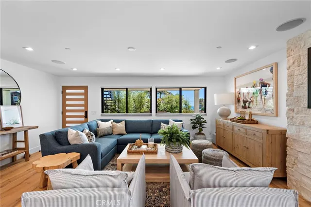 $13,500 | 241 Wave Street, Laguna Beach, CA 92651