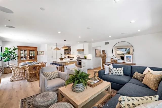 $13,500 | 241 Wave Street, Laguna Beach, CA 92651