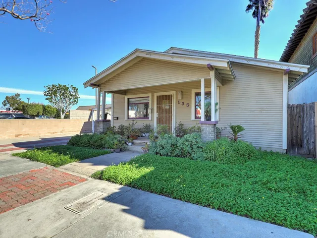$1,000,000 | 135 El Camino Real, Tustin, CA 92780