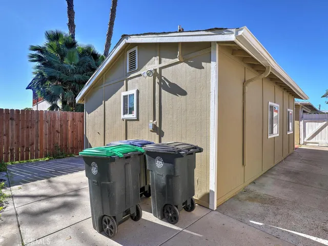 $1,000,000 | 135 El Camino Real, Tustin, CA 92780