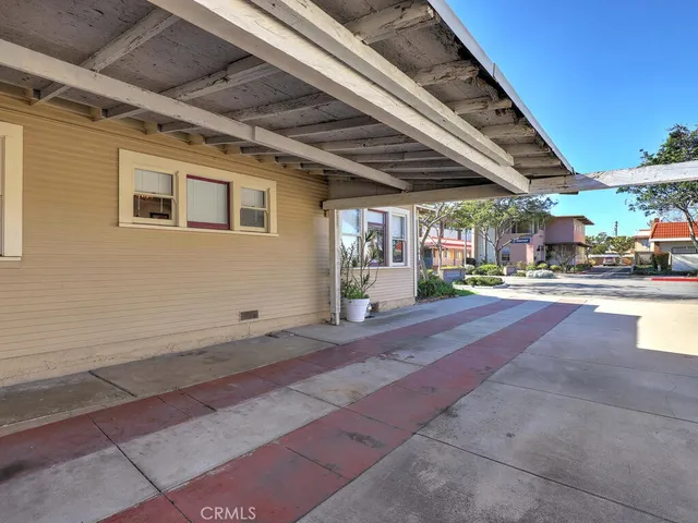 $1,000,000 | 135 El Camino Real, Tustin, CA 92780