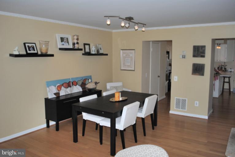 220 Finale Terrace Silver Spring, MD 20901 - Photo 7 of 26 Dining Room
