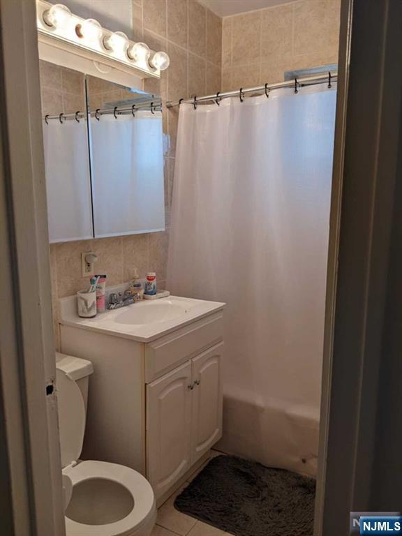 1500 Terrace Circle, Unit 2 Teaneck, NJ 07666 - Photo 4 of 7
