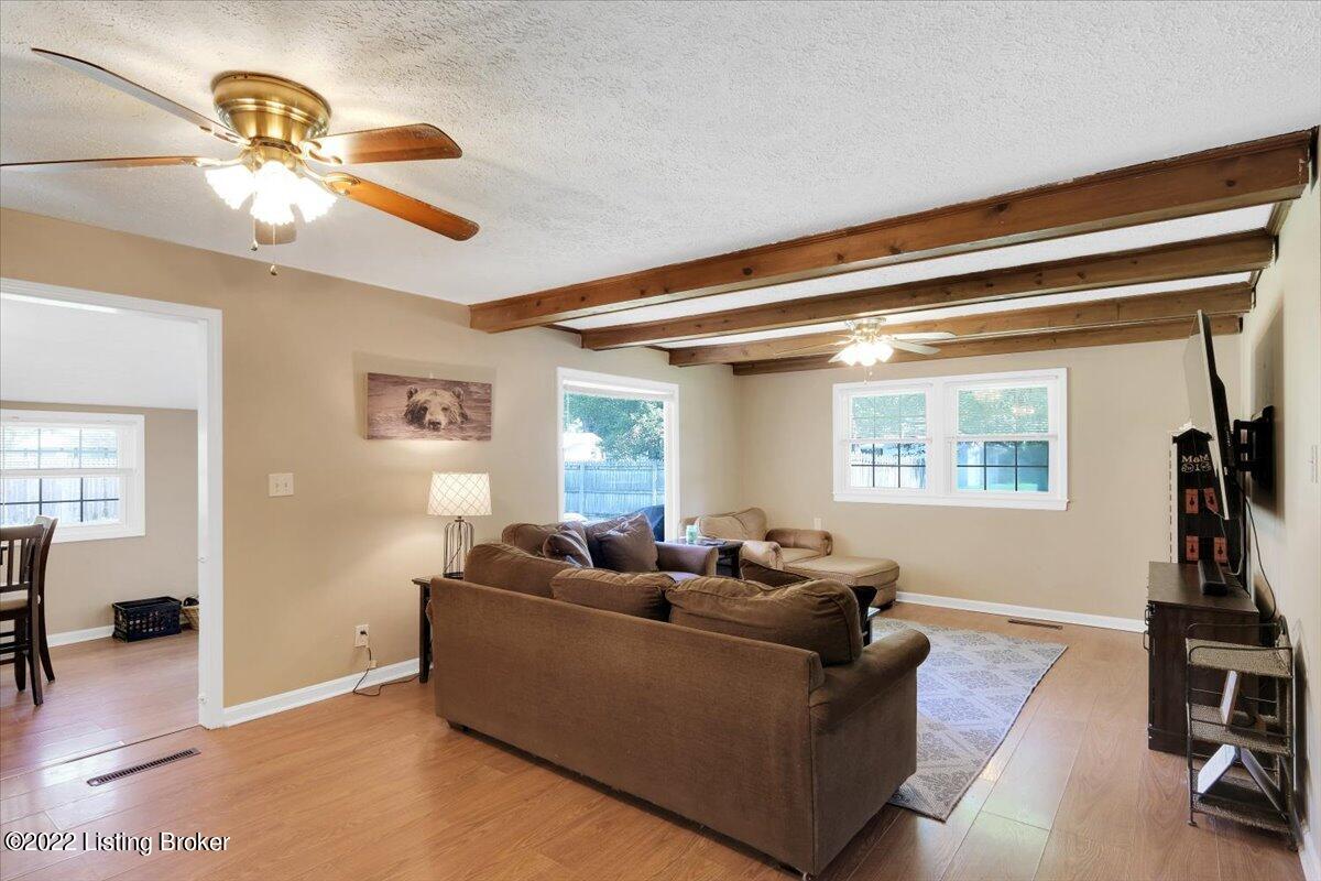 3131 Radiance Road Louisville, KY 40220 - Photo 5 of 30 06-3131 Radiance Rd-105