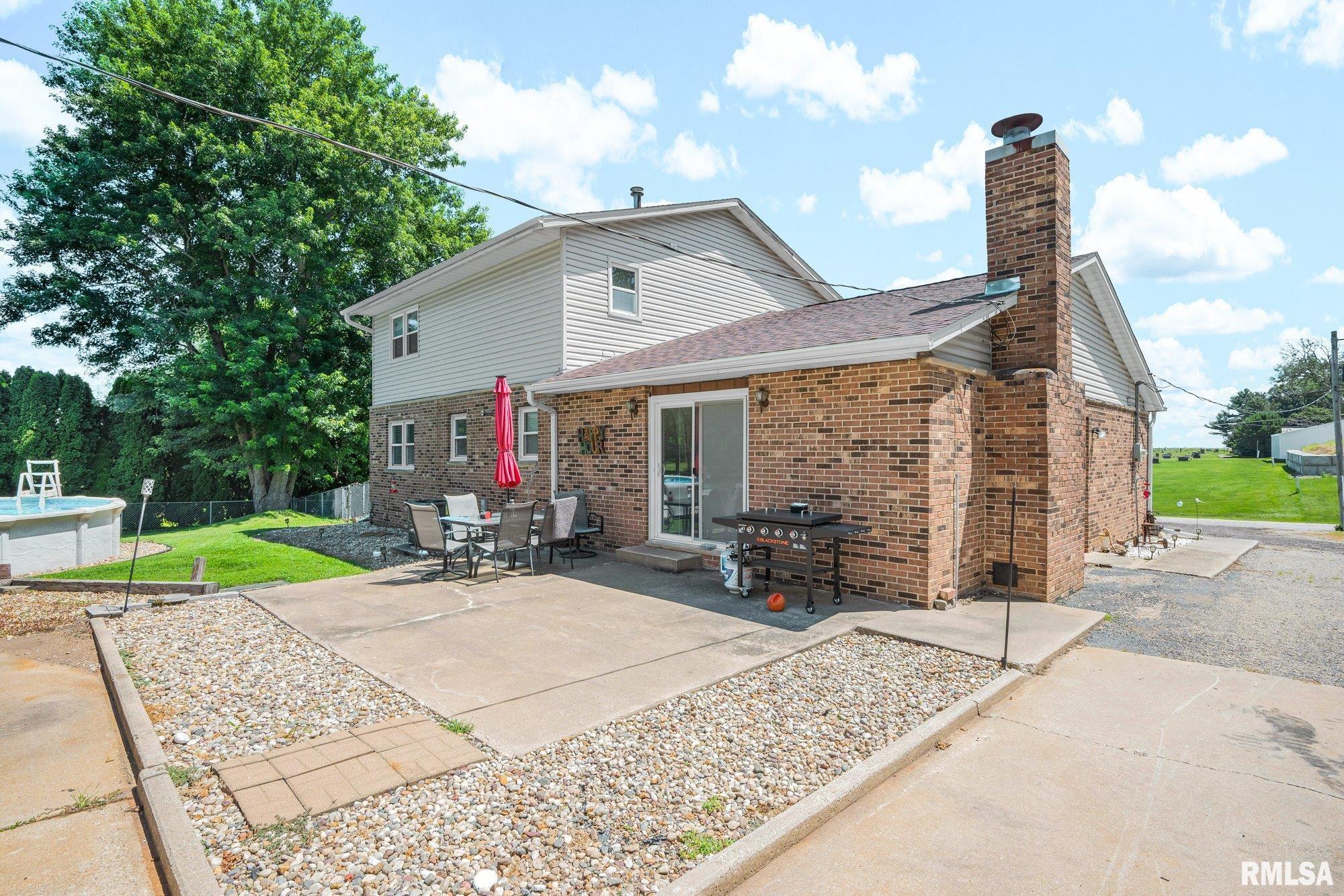 308 North Main Street Henderson, IL 61439 - Photo 5 of 43