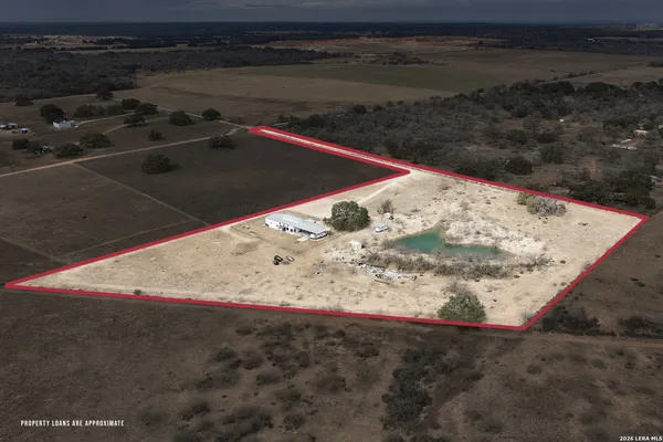 $975,000 | 3169 Schuettig Road, Poteet, TX 78065