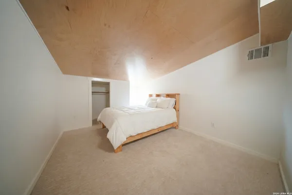 $975,000 | 3169 Schuettig Road, Poteet, TX 78065