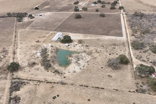 $975,000 | 3169 Schuettig Road, Poteet, TX 78065