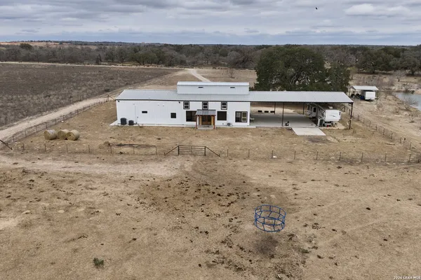 $975,000 | 3169 Schuettig Road, Poteet, TX 78065