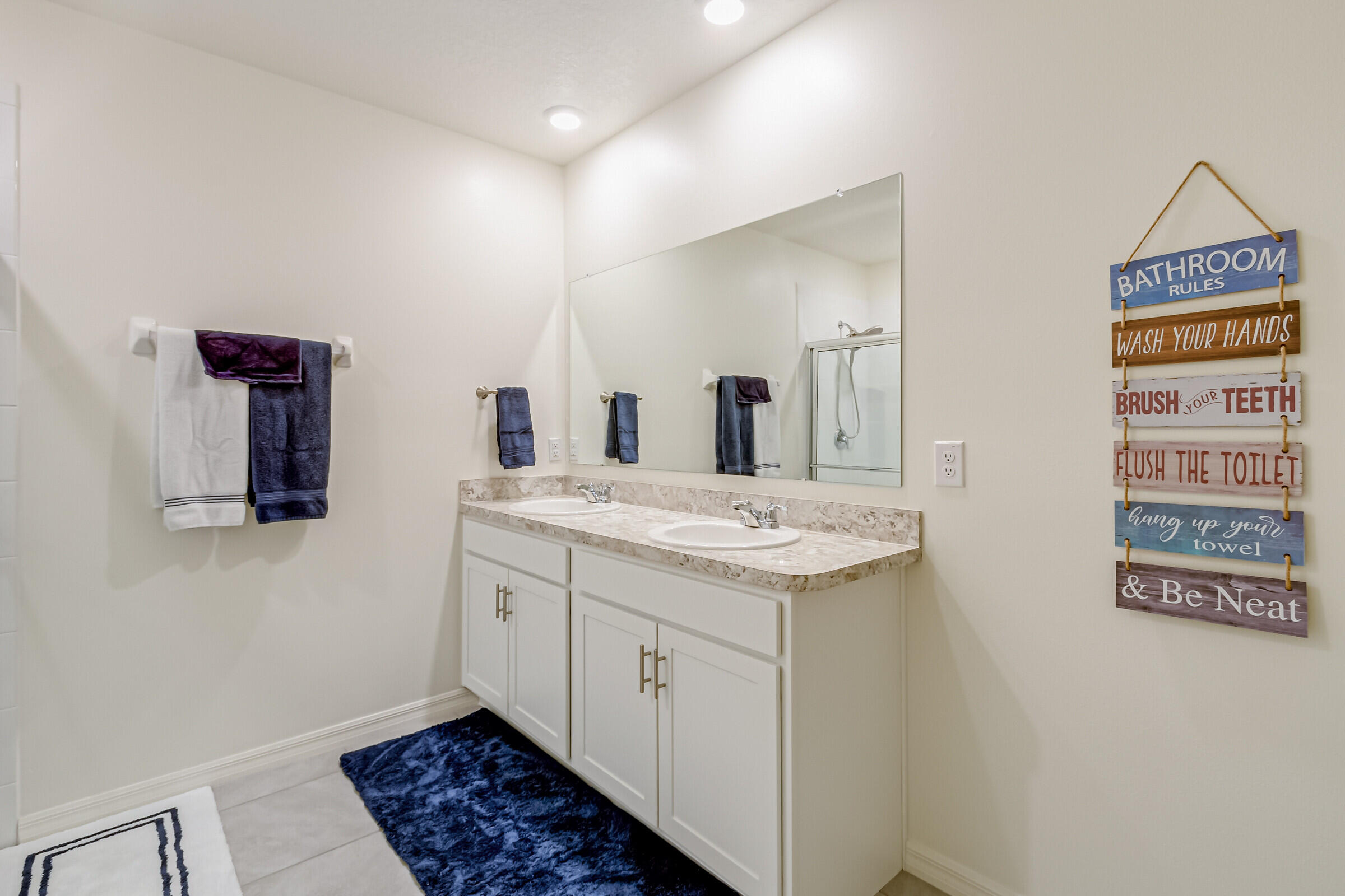 1713 Farmhouse Road Southeast Palm Bay, FL 32909 - Photo 14 of 28 Primary Bathroom