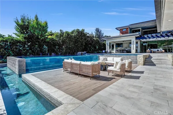 $7,300,000 | 330 Arbolada Drive, Arcadia, CA 91006