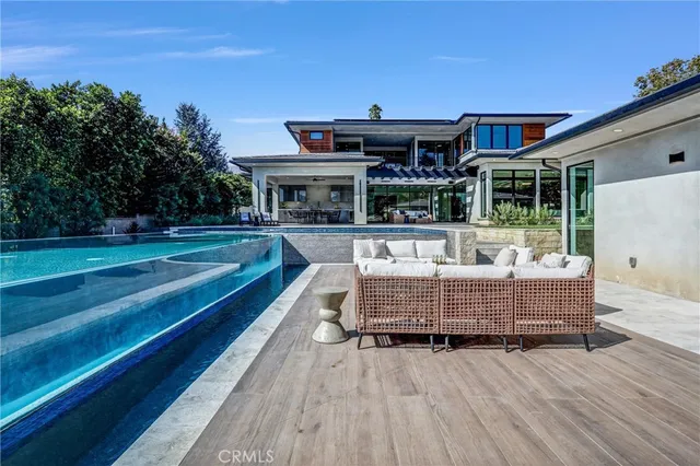 $7,600,000 | 330 Arbolada Drive, Arcadia, CA 91006