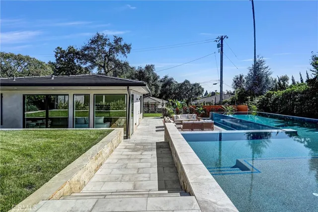 $7,600,000 | 330 Arbolada Drive, Arcadia, CA 91006
