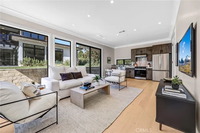 $7,600,000 | 330 Arbolada Drive, Arcadia, CA 91006