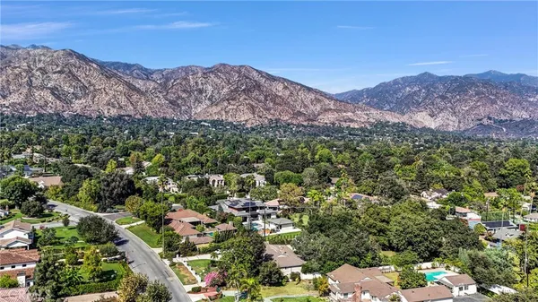 $7,300,000 | 330 Arbolada Drive, Arcadia, CA 91006
