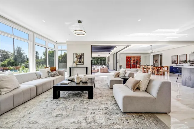 $7,600,000 | 330 Arbolada Drive, Arcadia, CA 91006