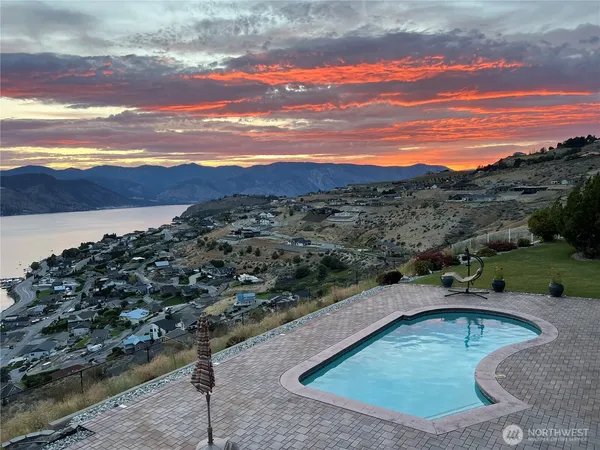 $2,245,000 | 333 Highpoint Place, Chelan, WA 98816