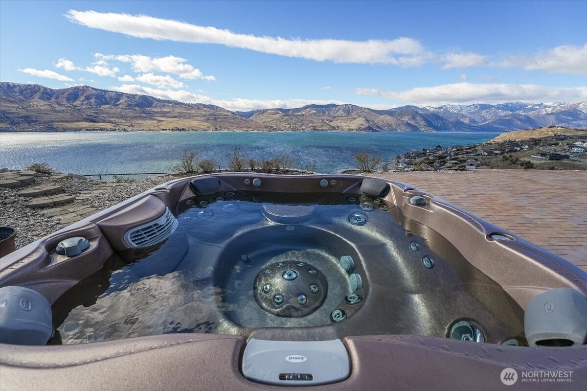 333 Highpoint Place Chelan, WA 98816 - Photo 27 of 40