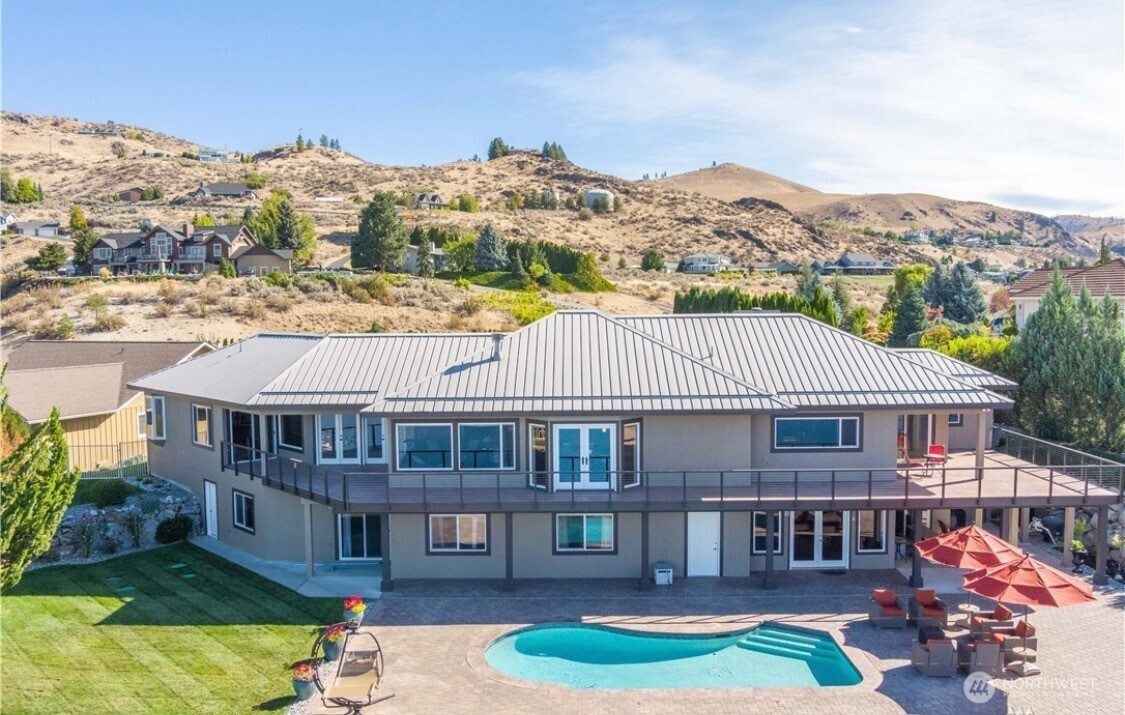 333 Highpoint Place Chelan, WA 98816 - Photo 4 of 40