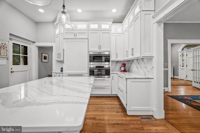 $1,050,000 | 208 Northway, Baltimore, MD 21218