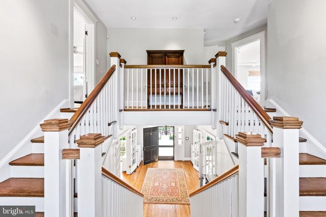 $1,050,000 | 208 Northway, Baltimore, MD 21218