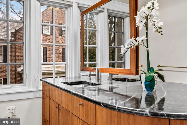 $1,050,000 | 208 Northway, Baltimore, MD 21218