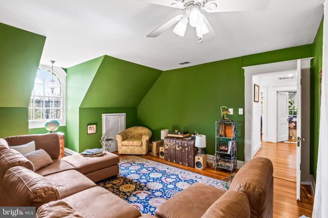 $1,050,000 | 208 Northway, Baltimore, MD 21218