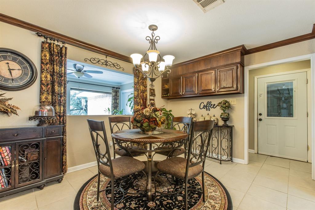 550 Creek Road Lorena, TX 76655 - Photo 8 of 34