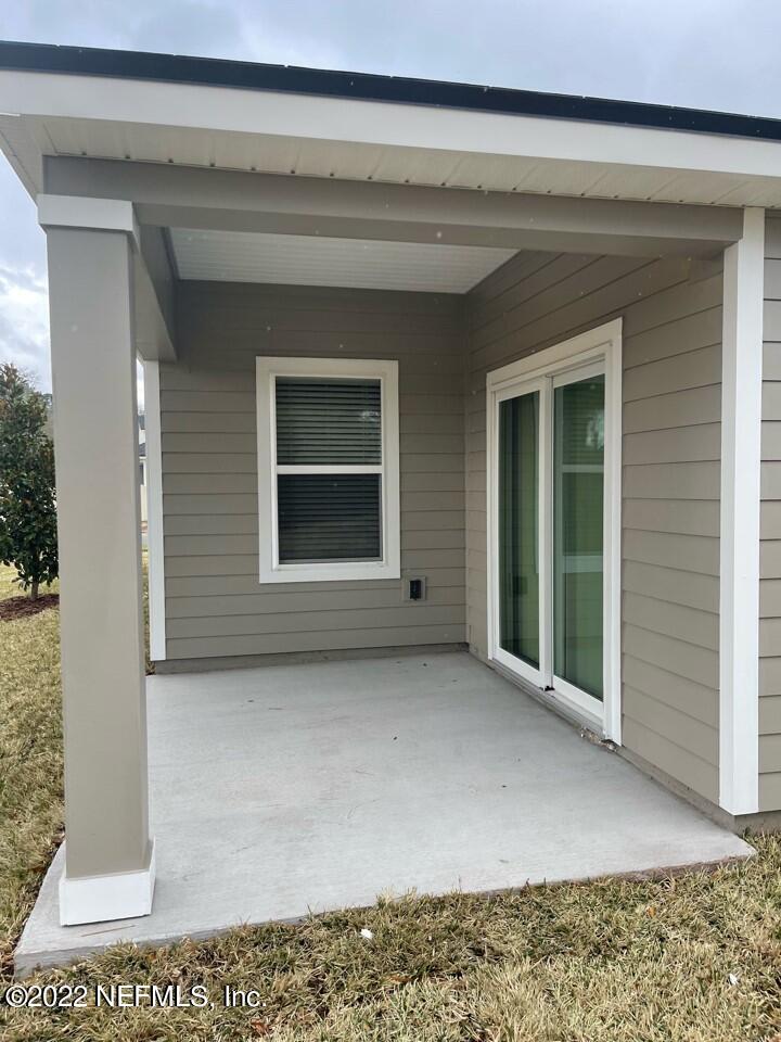1306 Tan Tara Trail Jacksonville, FL 32221 - Photo 2 of 7 Back Porch