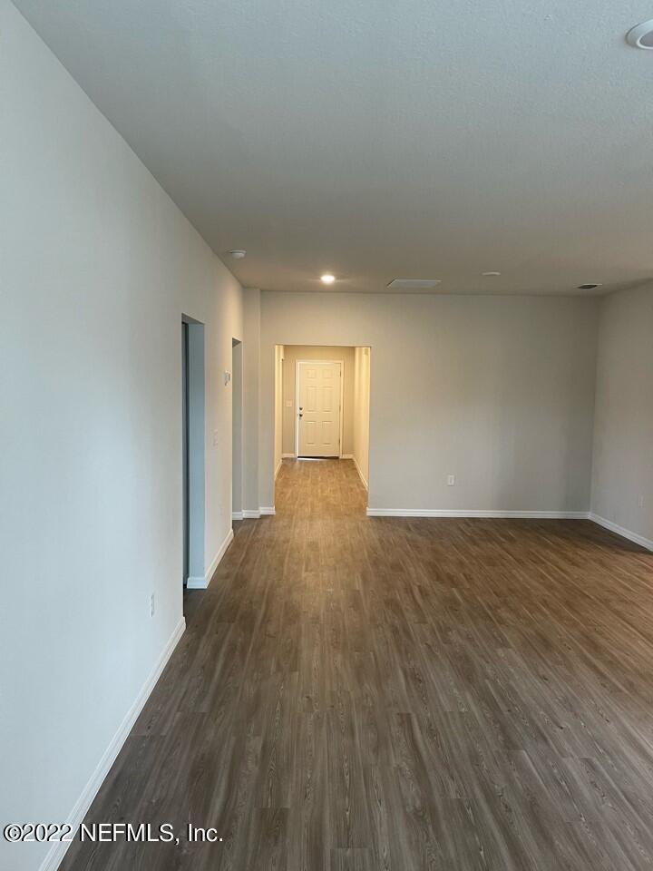 1306 Tan Tara Trail Jacksonville, FL 32221 - Photo 3 of 7 Family Room area