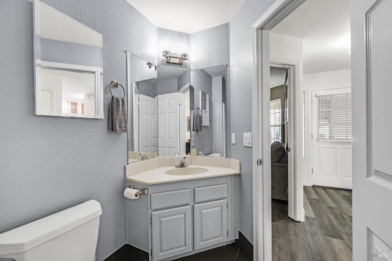 36 Bridle Path Lane Novato, CA 94945 - Photo 18 of 28