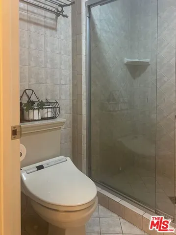 $990,000 | 8611 Burton Way, Unit 6, Los Angeles, CA 90048