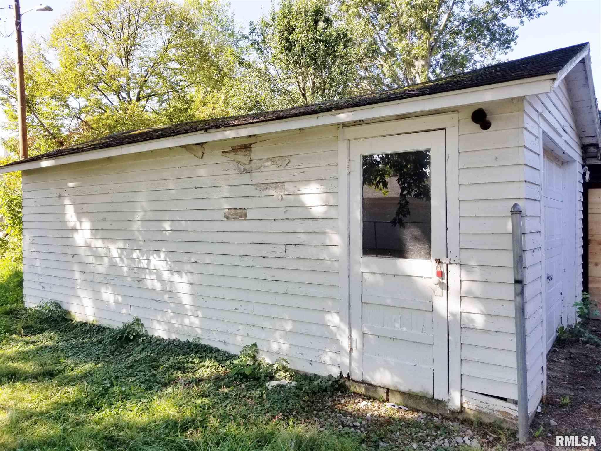 1921 East Richview Road Mount Vernon, IL 62864 - Photo 10 of 14 Gallery Image 10
